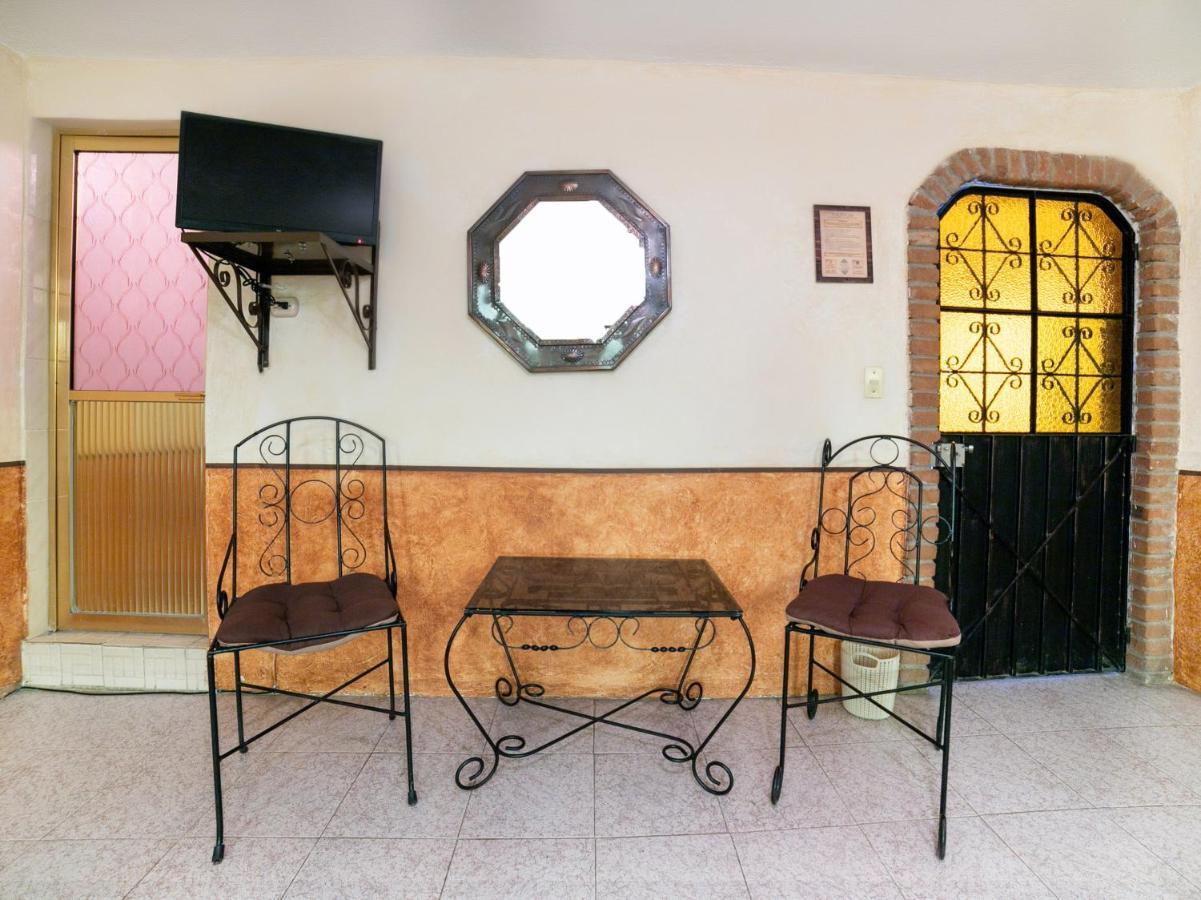 Hotel Del Carmen Tlalpujahua Bagian luar foto