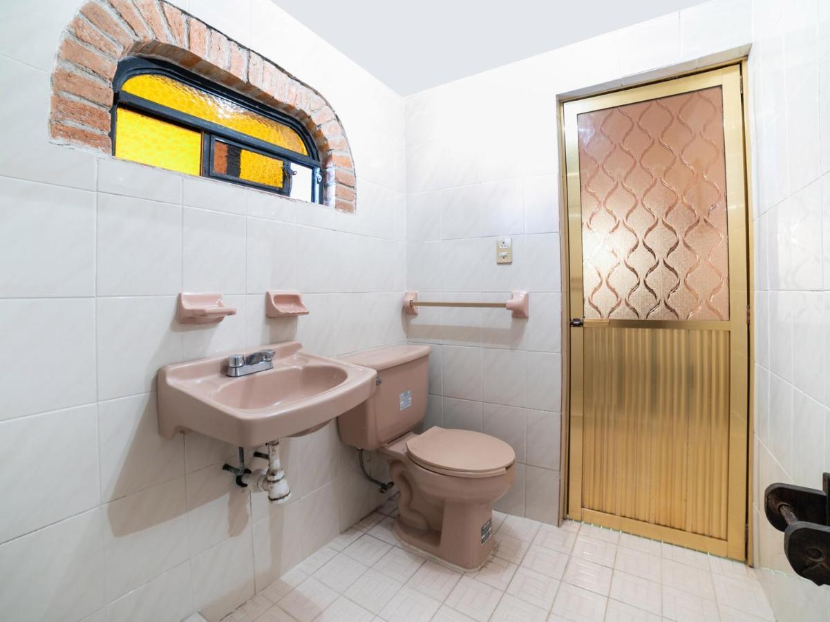 Hotel Del Carmen Tlalpujahua Bagian luar foto